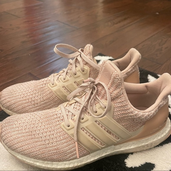 adidas Shoes - Womens Adidas Ultraboosts!